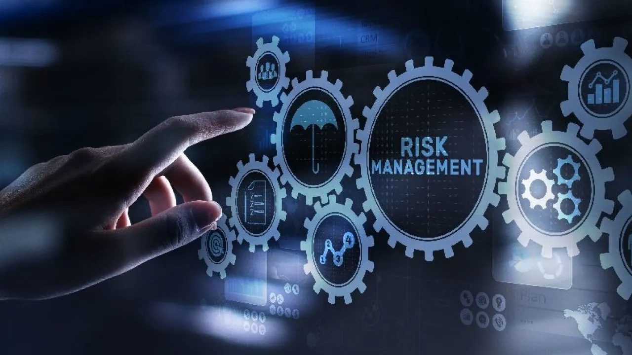 Risk & Compliance Management